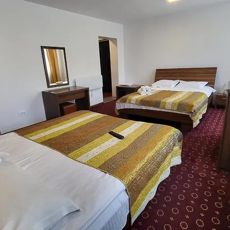 Aparthotel Boutique Global Braşov Esterno foto