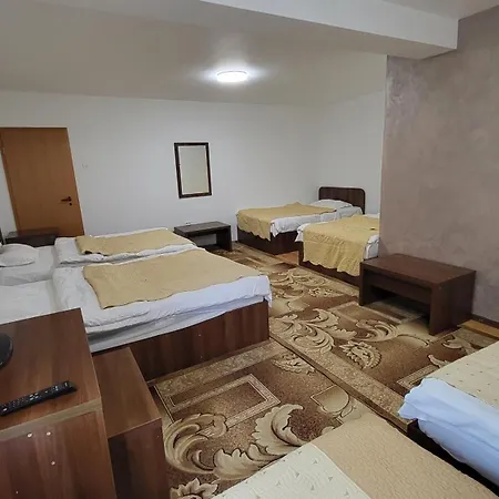 Aparthotel Boutique Global Braşov Esterno foto
