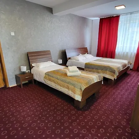 Aparthotel Boutique Global Braşov Esterno foto