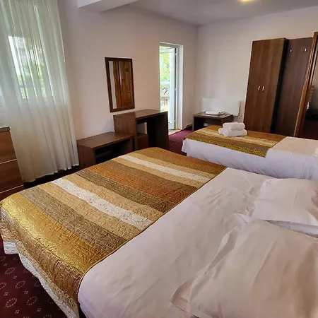 Aparthotel Boutique Global Braşov Esterno foto
